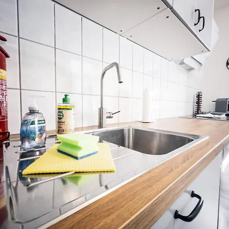 ⋙ Stilvolle Mit 2 Schlafzimmern & Balkon ⋘ *