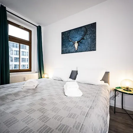 ⋙ Stilvolle Mit 2 Schlafzimmern & Balkon ⋘ Leipzig