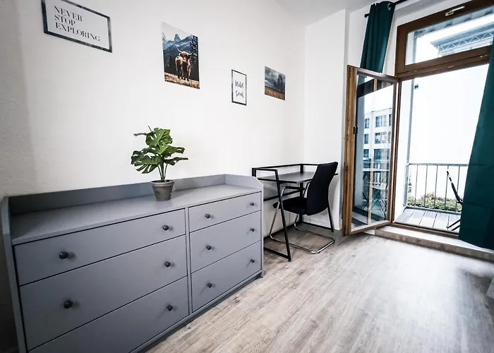 ⋙ Stilvolle Mit 2 Schlafzimmern & Balkon ⋘ Lägenhet Leipzig